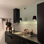 Balcony I 5 Min To Metro And Canals Апартаменты *