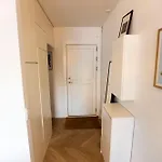 Апартаменты Balcony I 5 Min To Metro And Canals *