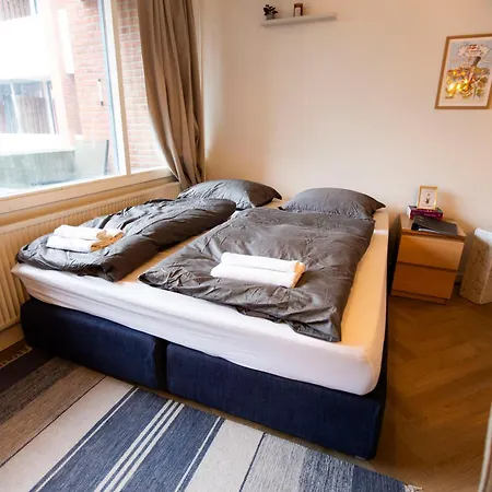 Апартаменты Balcony I 5 Min To Metro And Canals *